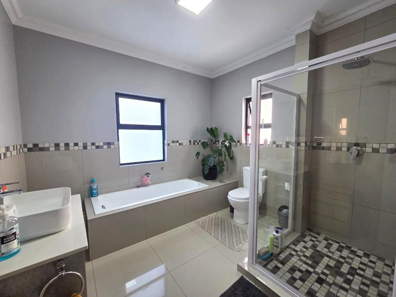 4 Bedroom Property for Sale in Melodie North West